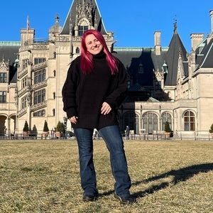 Meet your Posher, Jasmine